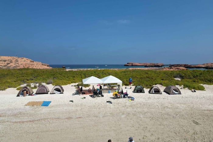 Acampada a las Islas Daymaniyat con pernoctación