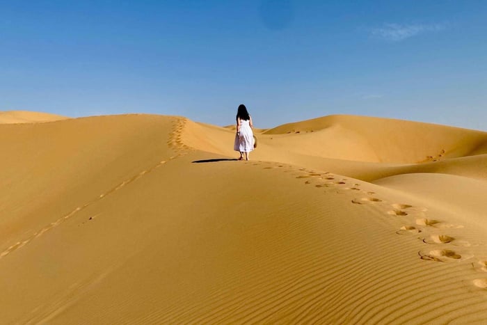 Depuis Mascate : excursion de 2 jours à Wadi Bani Khalid et Wahiba Sands