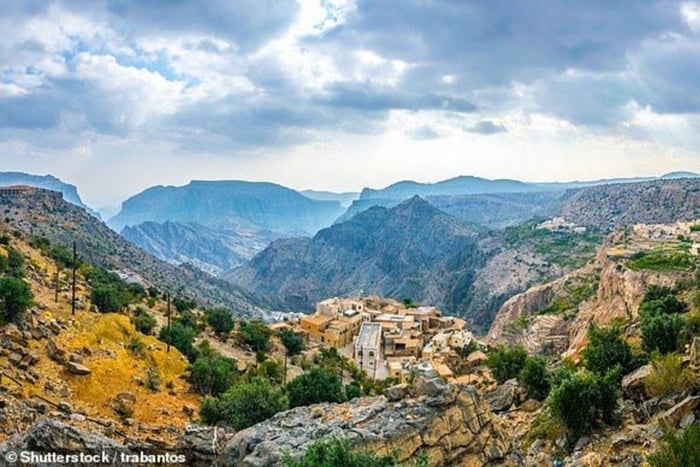 Jebel Akhdar: Mountain Villages, Meditation, Veiws, Hiking