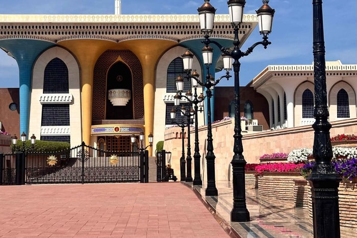 Muscat: City Tour with Grand Mosque and Muttrah Souk