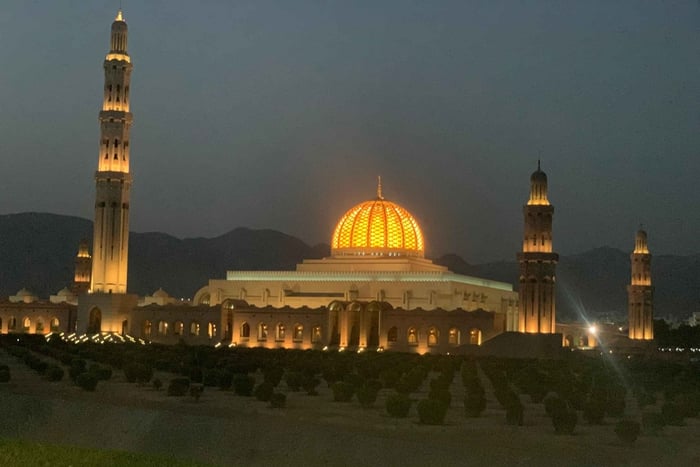 Muscat: Kveldstur med guidet bytur og gratis middag
