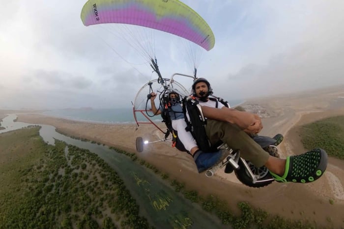 Muscat: Flygupplevelse med paramotor