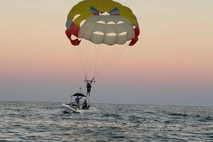 Muscat: Parasailing in Al Mouj Marina