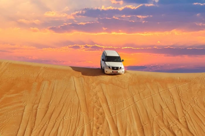 Muscat: Rundtur till Wahiba Sands och Wadi Bani Khalid