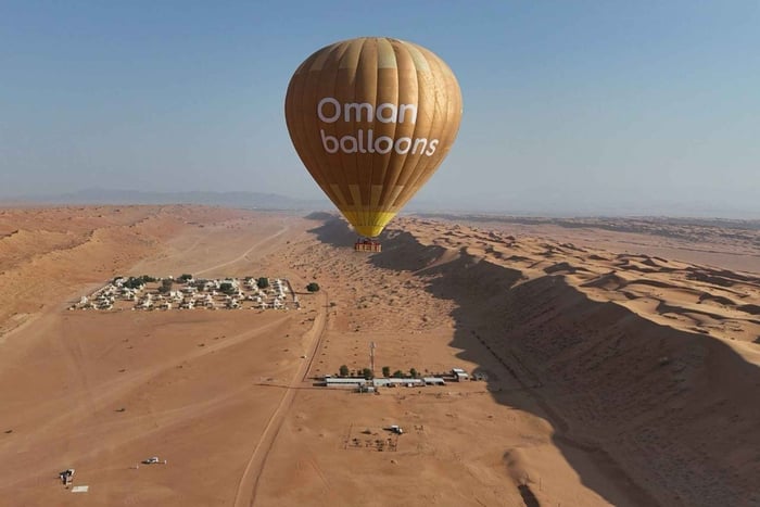 Oman: Sunrise Hot Air Balloon Ride over the Golden Sand