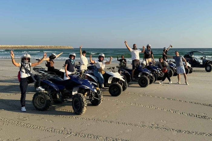 Salalah: Quad-Abenteuer mit Abholung vom Hotel