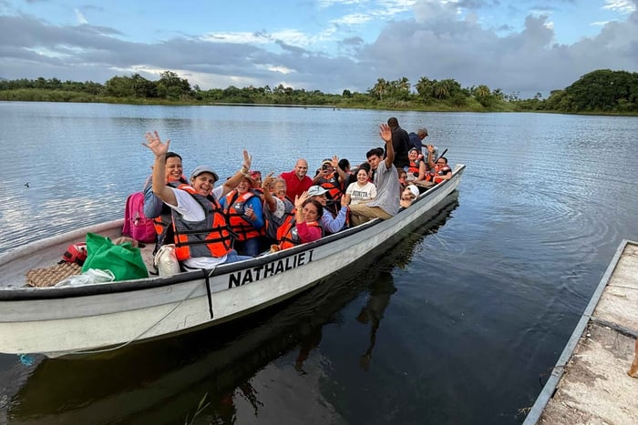 Isla Bayano: Sightseeingtur til Kairos Island med afslapningsoplevelse