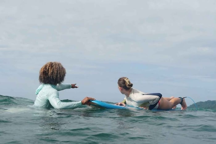 Bocas del Toro: Sessão de Aula de Surfe com Traslado de Barco