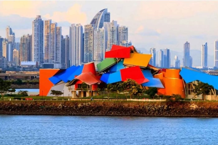 Panama City: Tour privato delle chiuse di Miraflores e del Biomuseo