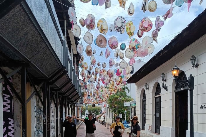 Panama City: Old Town and Monkey Island