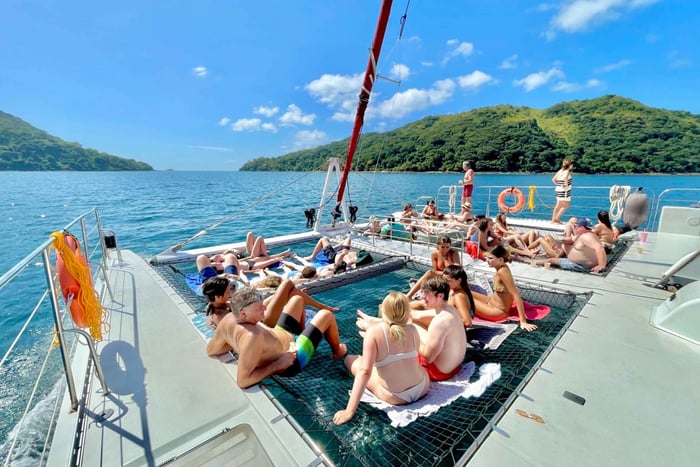 Panama : Croisière en catamaran sur l'île de Taboga avec déjeuner et open bar