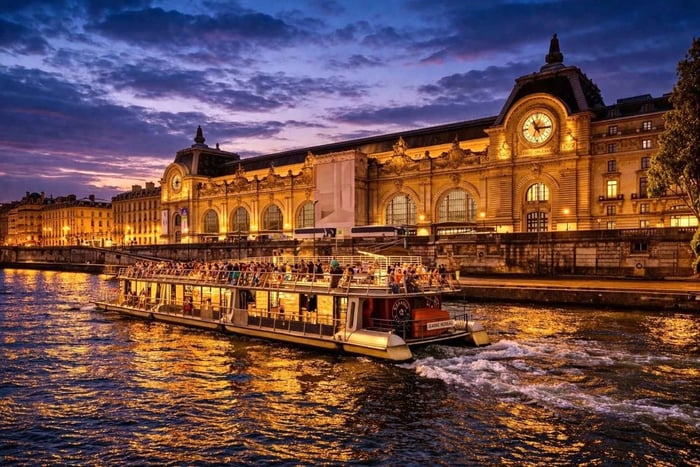 Day or Evening River Cruise with Musical Ambiance