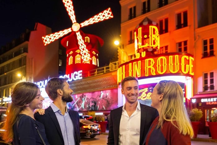 Paryż: Wieża Eiffla, rejs z kolacją i pokaz w Moulin Rouge