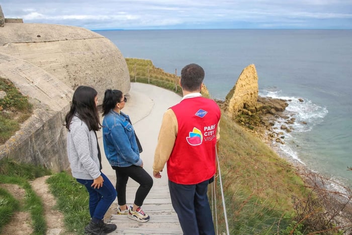 From Paris - Normandy D-Day Beaches Day Trip with Lunch