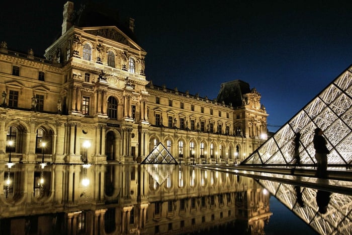 Louvre: tour nocturno privado, experiencia exclusiva fuera de horario