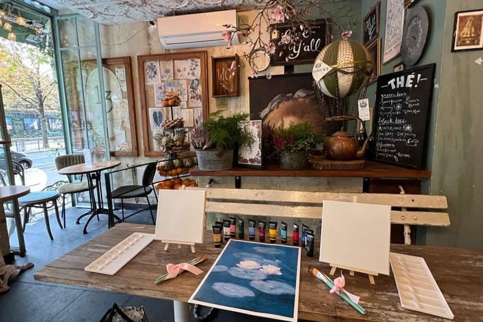 Malworkshop mit Wein im Kunstcafé