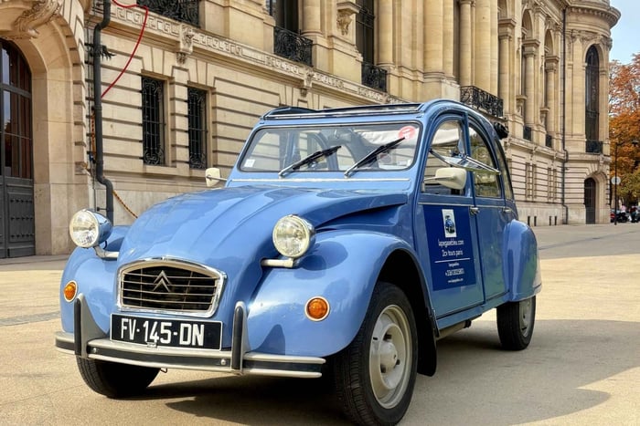 Paris: Klassische Tour im 2CV