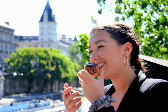 Paris: Guided Champagne & Food Tour in St-Germain-des-Pres