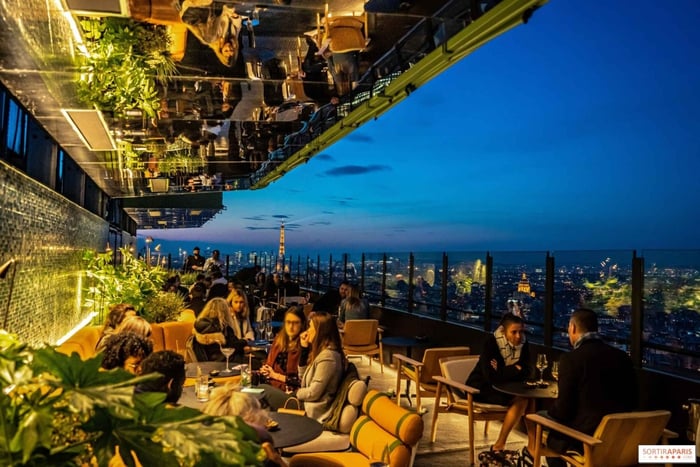 Luxuriöses Skybar- und Rooftop-Erlebnis + 1 Getränk inklusive
