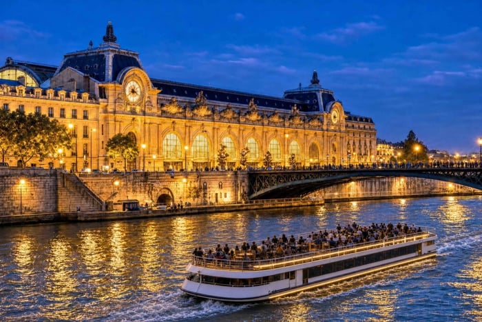 Paseo en barco nocturno por las luces de París con el mítico Bateaux-Mouches®