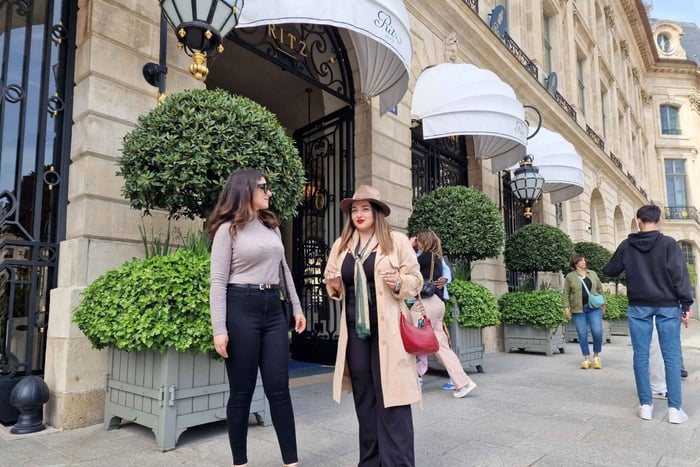 Private Fashion Tour (Chanel, Dior, Sex & the City)