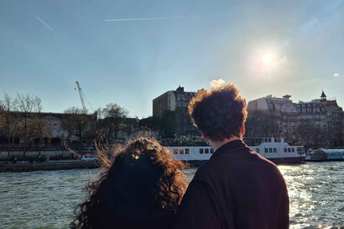 Seine River Cruise & Dinner at a Parisian Restaurant
