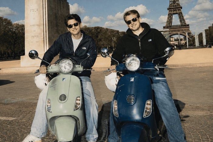 París: tour en Vespa con fotógrafo profesional e impresiones