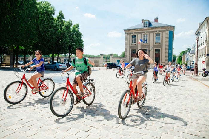 VIP Versailles Bike Tour & Kings Apartment Tour