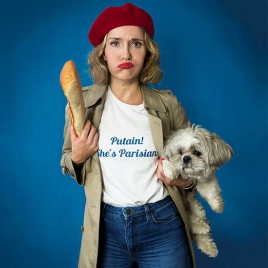 Julie Collas i Oh my God she's Parisian på Théâtre BO Saint-Martin