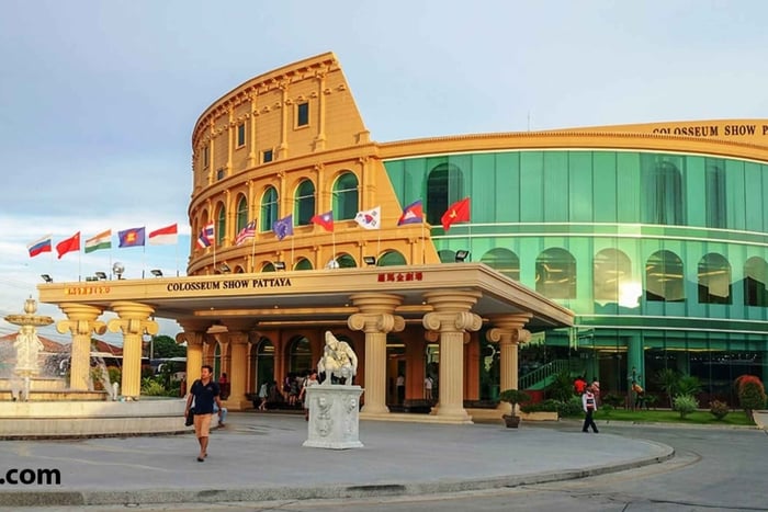 Colosseum Show Pattaya (Regular Ticket Only)