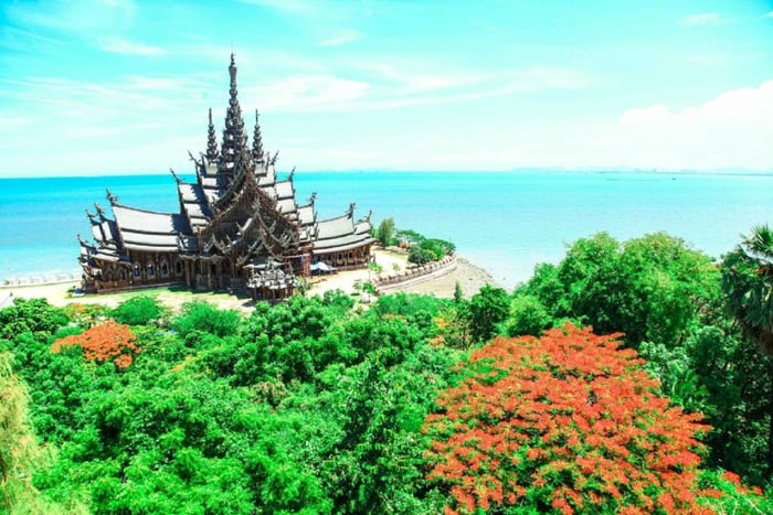 Desde Bangkok: Excursión de un día a la ciudad de Pattaya y al Santuario de la Verdad