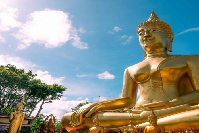 Guided City Tour with Floating Market & Lunch