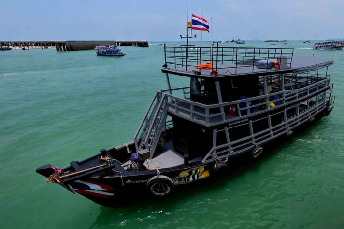 Private Boat Charter with 3 Scuba Dives & Photos