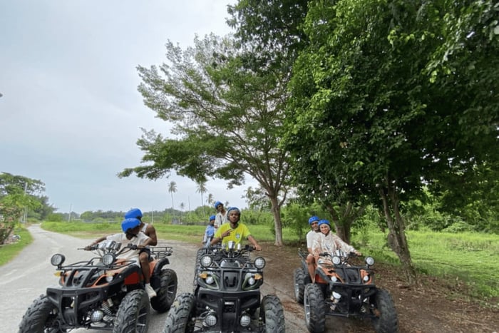 Penang: Balik Pulaun ATV-ajelu välipaloineen ja kuljetuksineen