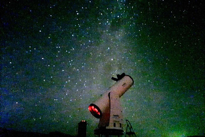 Perth: Sullivan Rock Sunset and Stargazing Hike