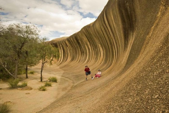 Depuis Perth : visite culturelle de Wave Rock et York avec un guide