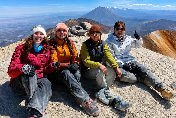 Arequipa: Sightseeing Tour to Climb the Pichu Pichu Volcano to the Monte Blanco Summit at 5,470 m