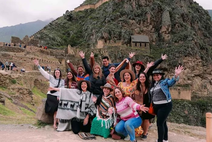 Cusco: Sacred Valley & Salt Mines Tour with buffet Lunch