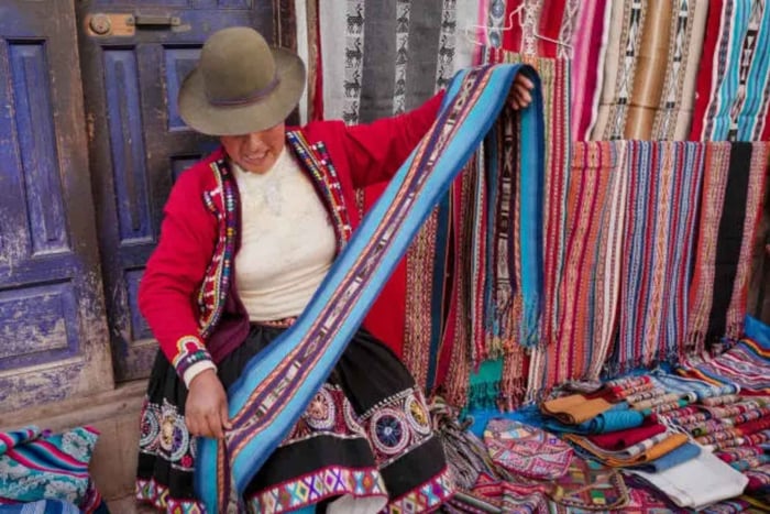 Cusco: Sacred Valley VIP Tour & Machu Picchu (2 Days)