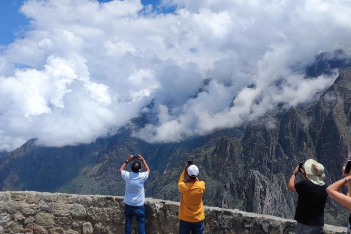From Arequipa: Colca Canyon Tour Full day with Puno Transfer