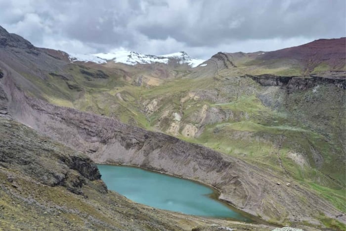 From Cusco: Ausangate Glaciers and Lagoons Guided Hike