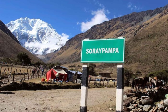 From Cusco: Transportation/Bus to Soraypampa with Breakfast