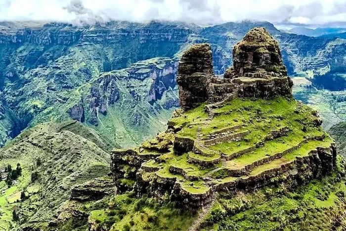 From Cusco: Waqrapukara Full-Day Trek