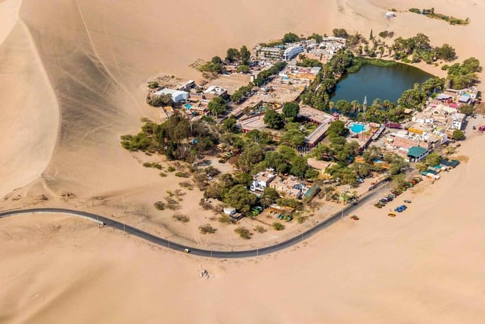 From Lima: Ballestas Islands, Huacachina Oasis & Winery Tour