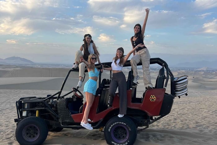 Huacachina: passeio privado de buggy|tubular pelo deserto de Ica