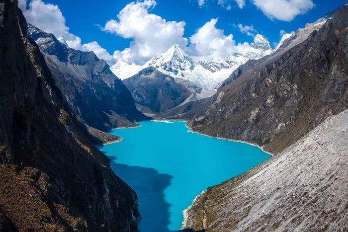 Huaraz: Laguna Paron | Turquoise Beauty Lagoon