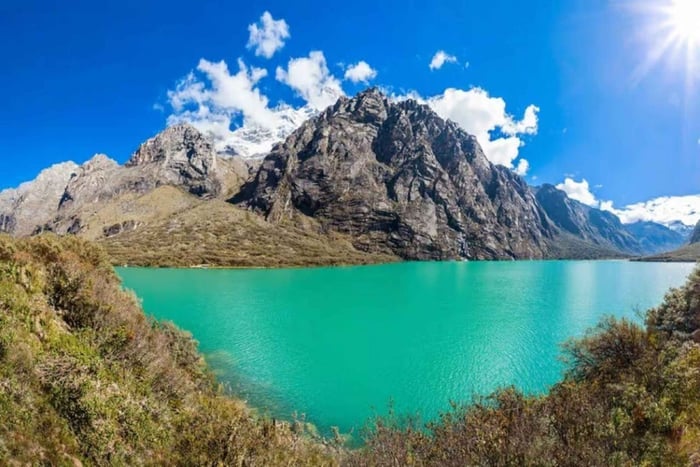 Huaraz : Llanganuco, Yungay et découverte des saveurs locales