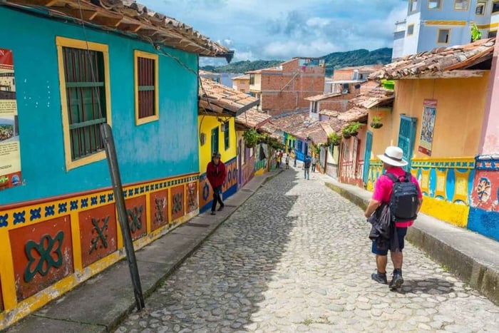 Lima | Antioquia - Colorful Village Experience