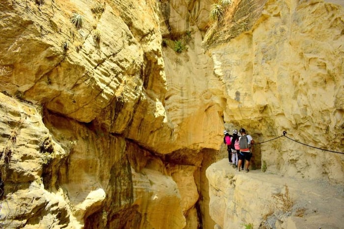 Lima: Canyon di Autisha + Rappel + Cascata sotterranea di Sheke