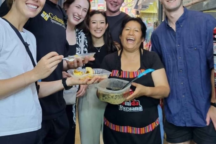 Lima: Street food-tur i Barranco med tuk-tuk och 13 smakprov